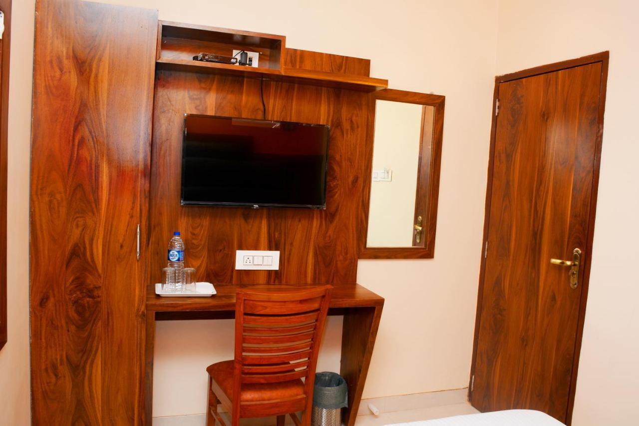 Hotel Nest N Rest - Mumbai Exterior foto