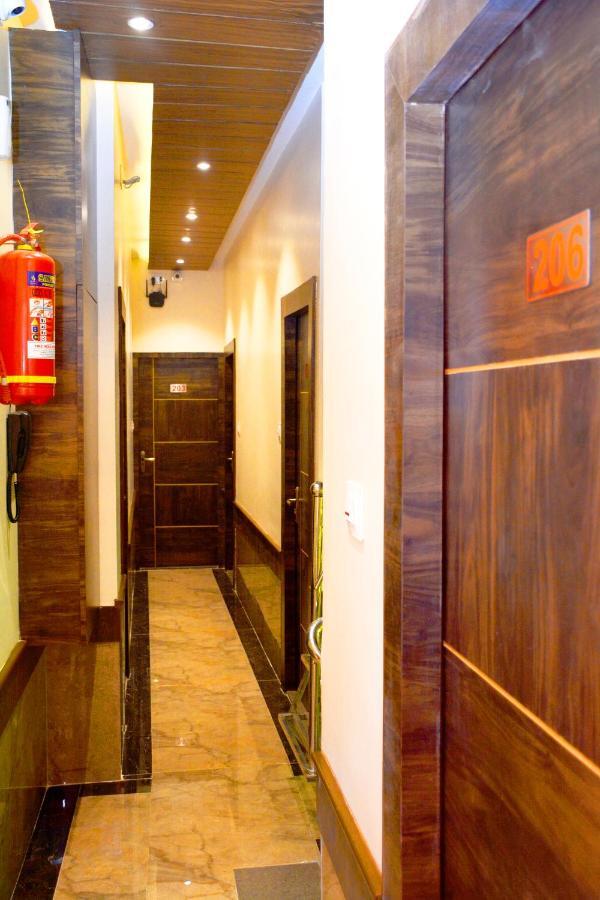Hotel Nest N Rest - Mumbai Exterior foto